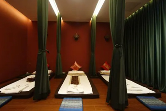 上海徐汇泰式按摩的被动瑜伽：当身体被折叠成诗